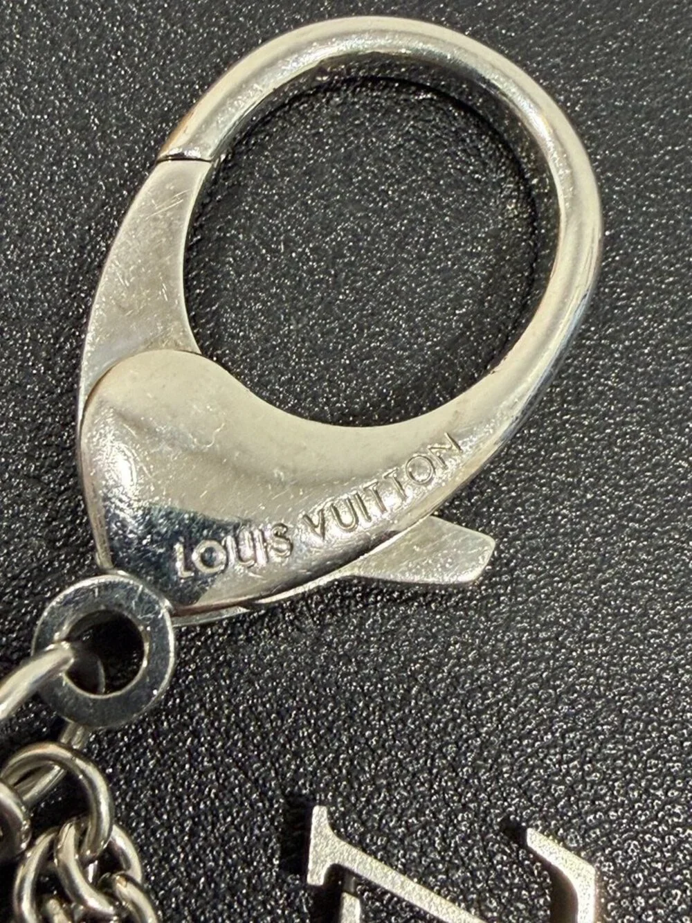 Louis Vuitton Flocon Snowflake Bag Charm/Key Ring Silver (JB1478) - Picture 4 of 5